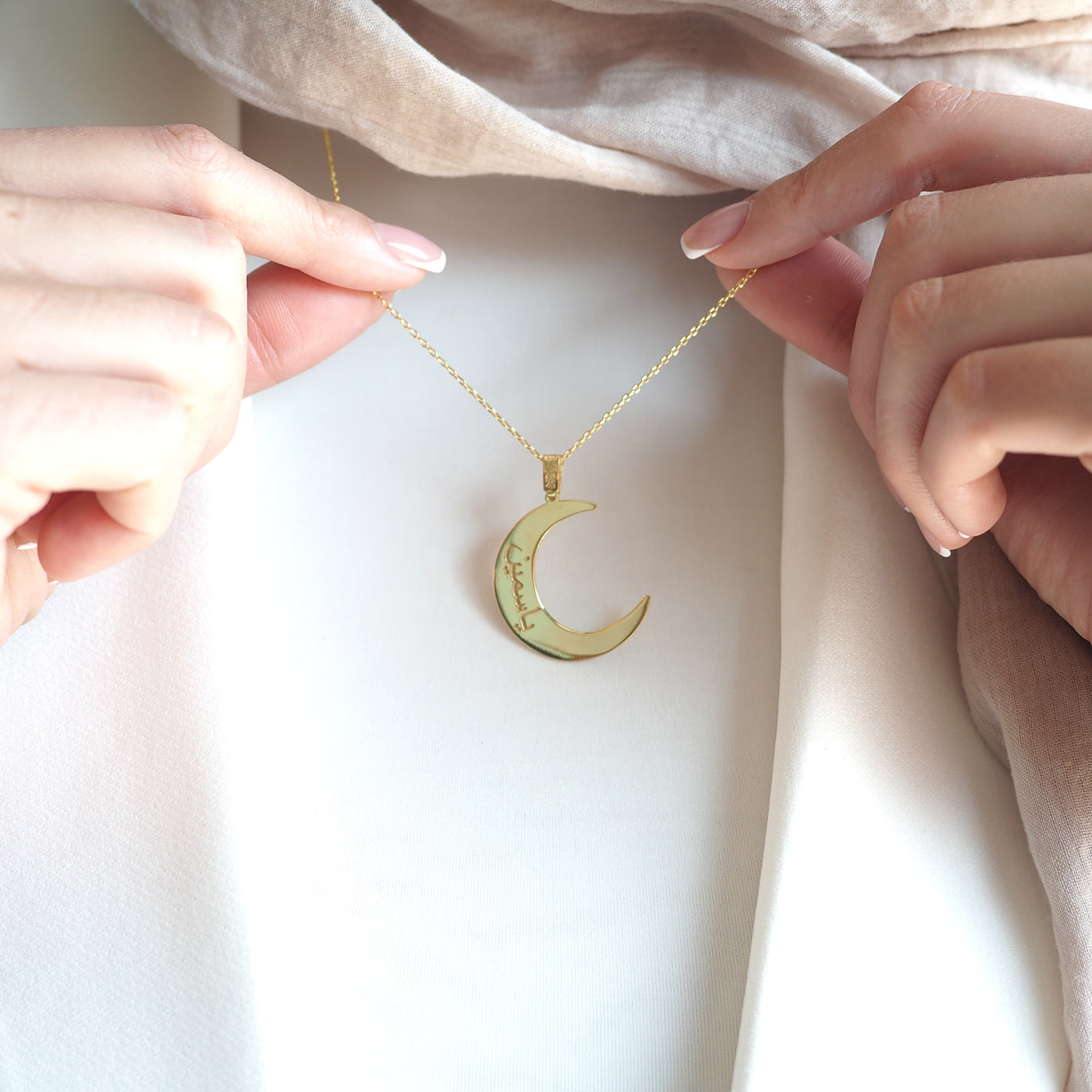 Kişiye Özel İsimli Hilal Gümüş Kolye - WAMT062