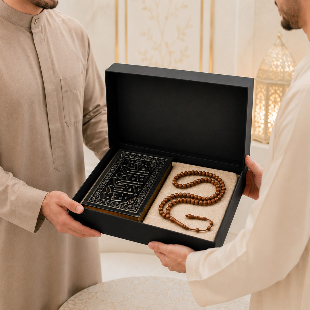 Özel Kutulu Hediyelik Namaz Seti (Seccade, Kur’an-ı Kerim ve Tesbih) - WABOX004