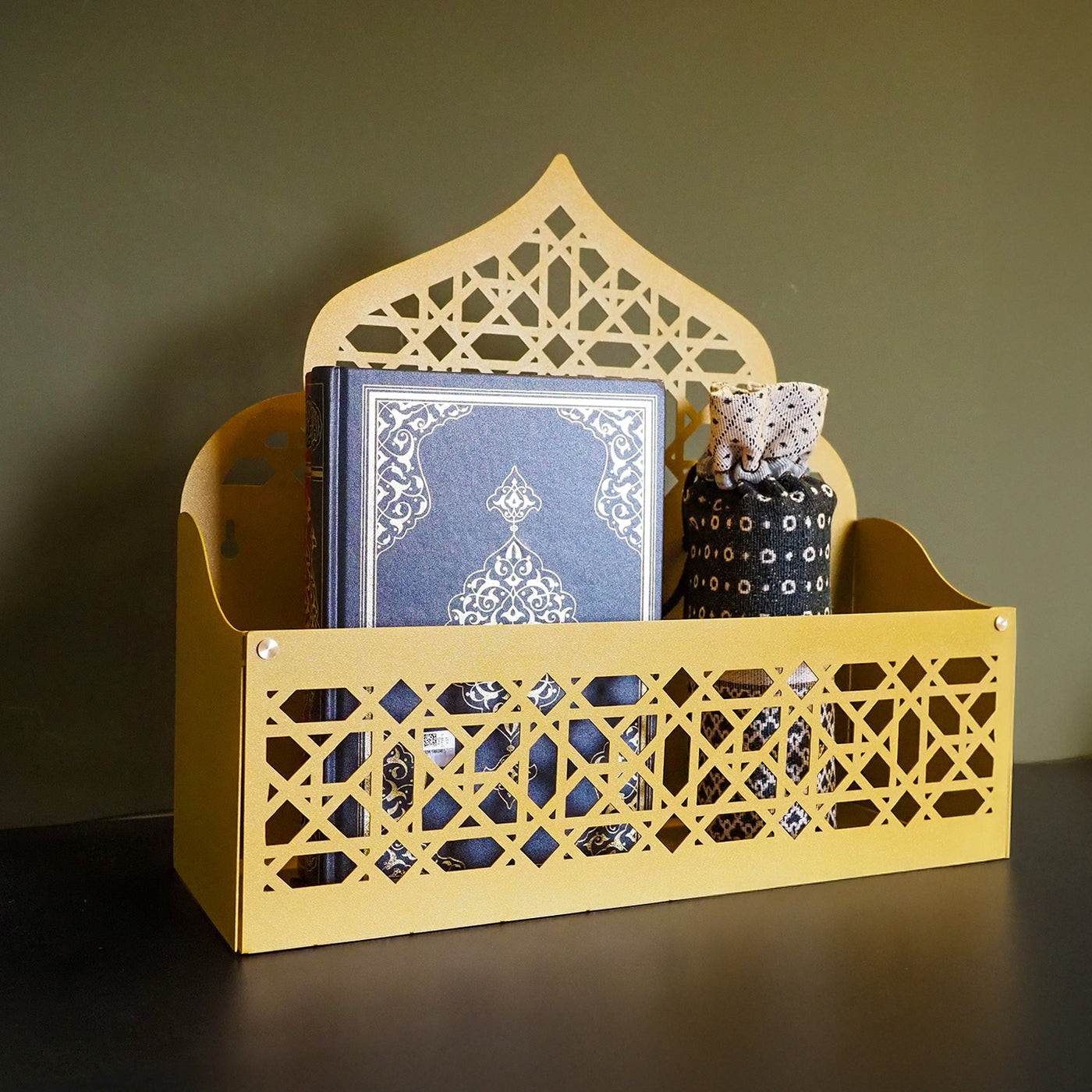 Mihrap Formlu Metal Kur’an, Tesbih ve Seccade Rafı (Duvara Monte / Masaüstü) – WAMH200