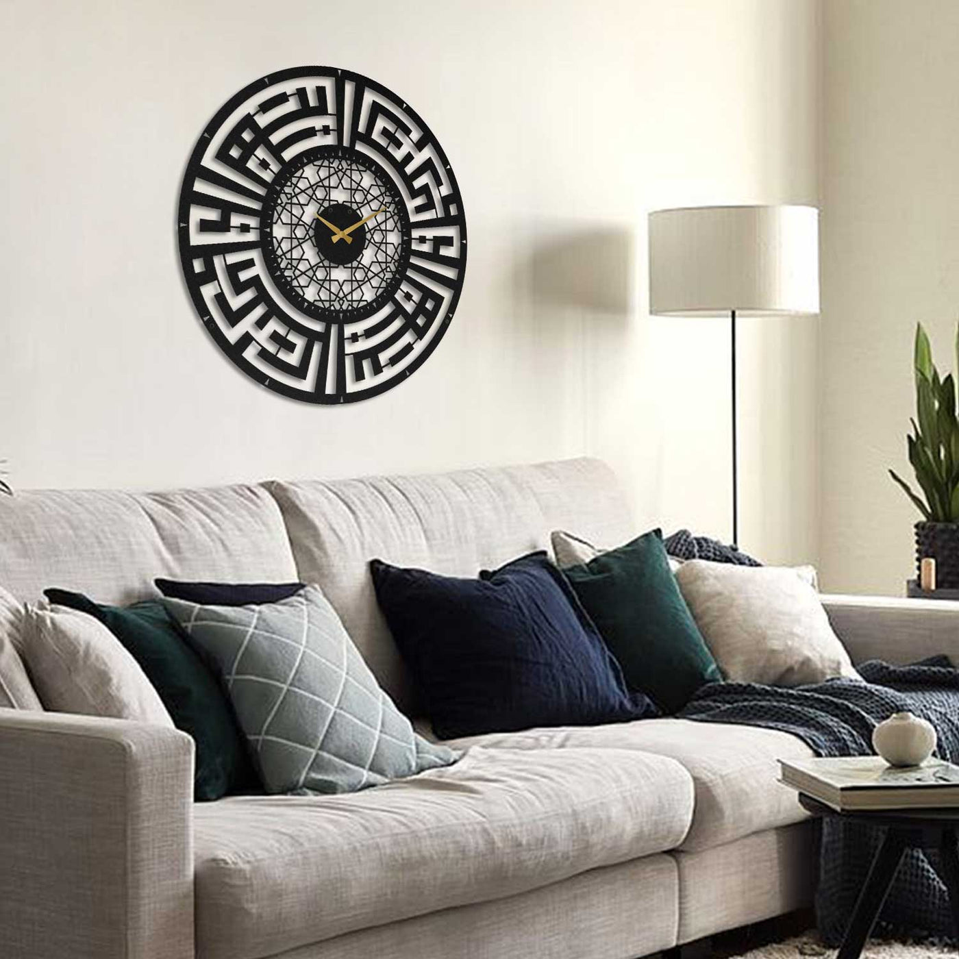 Sabret ve Dua Et Yazılı Metal Duvar Saati - Sessiz Akar Mekanizma - WAMS003