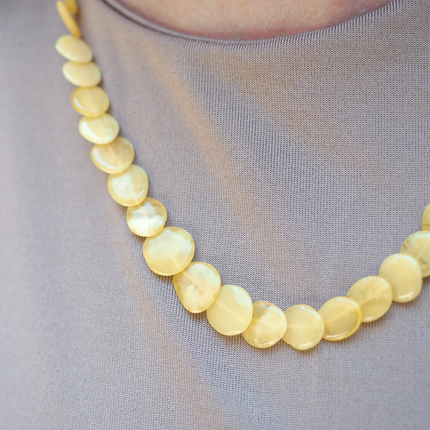 Doğal Kehribar Kadın Kolyesi – WAMT028