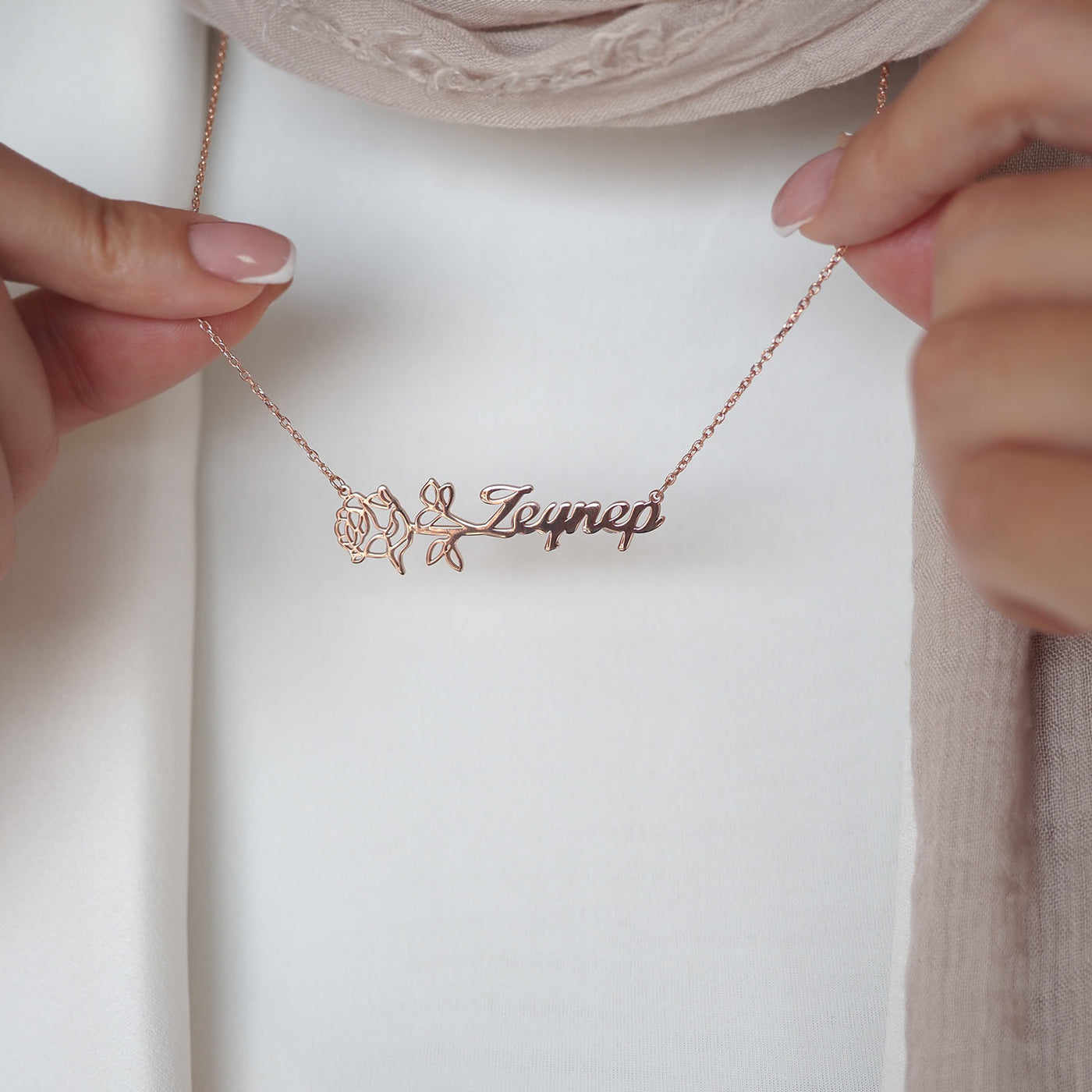 Kişiye Özel İsimli Doğum Çiçeği Gümüş Kolye - WAMT032