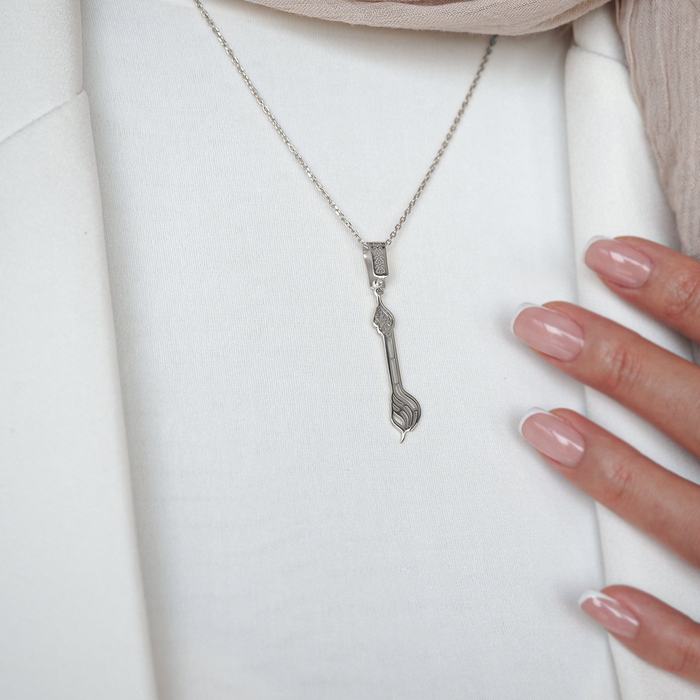 Allahu Ekber Yazılı Gümüş Kolye - WAMT036