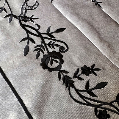 Gri Renk İpek Kadife Kumaş Seccade (Siyah Renk Maraş İşi Nakış) - WAS016