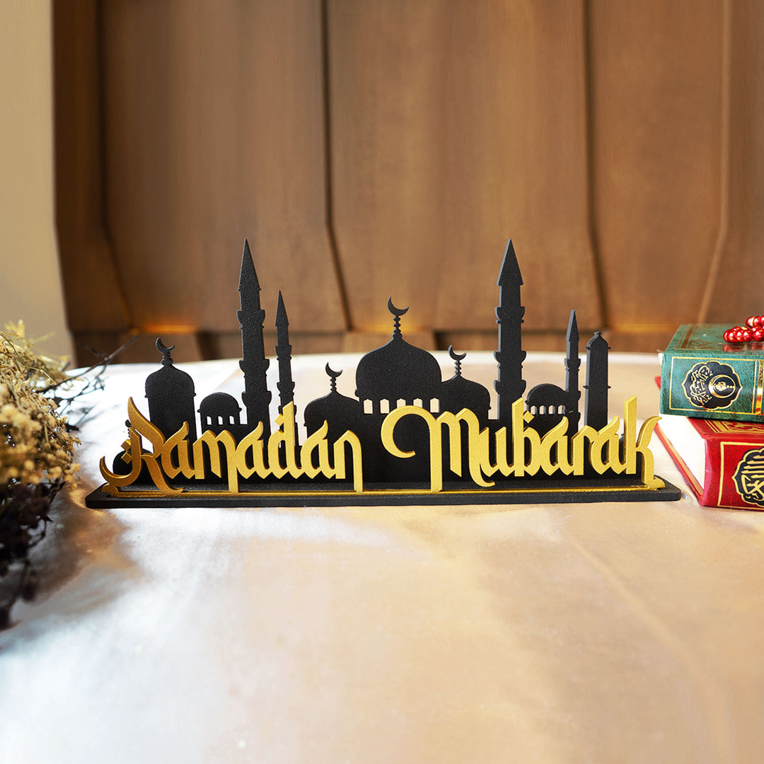 Ramadan Mubarak Yazılı Metal Masaüstü Ramazan Dekoru - WAMH109